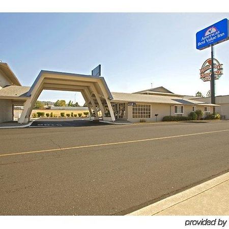 Americas Best Value Inn Roseburg Exterior foto